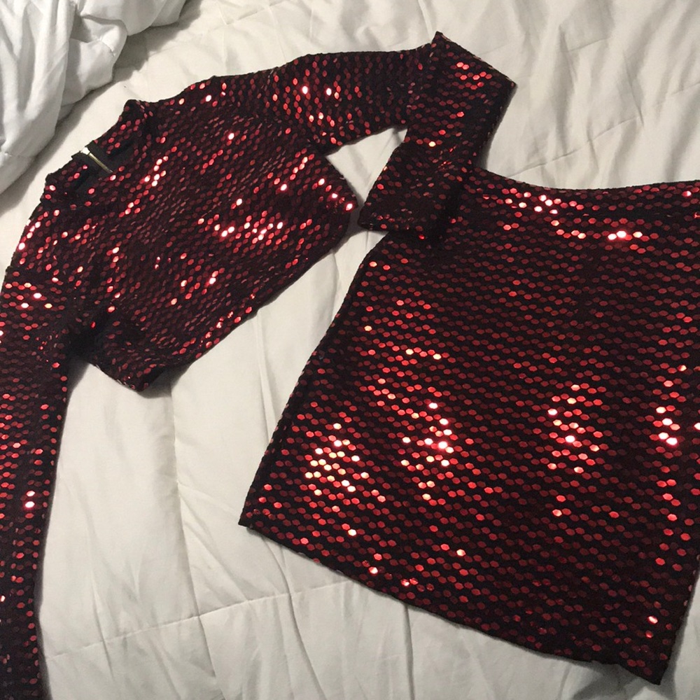 Two piece sequin matching set ❤️